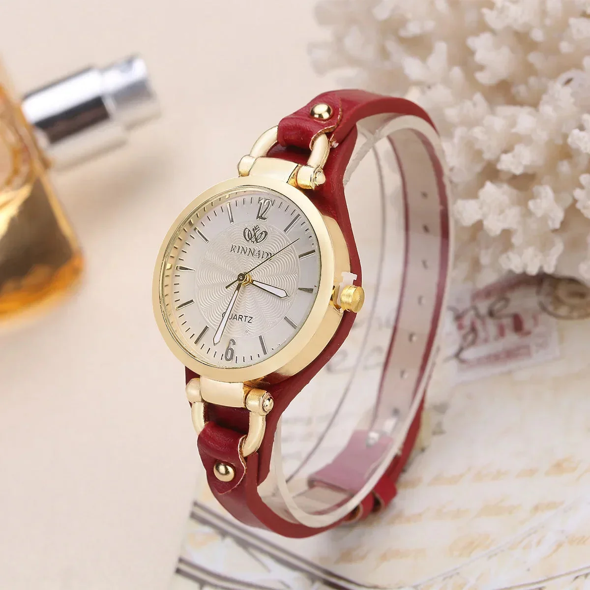 Montre élégante vintage pour femme style classique quotidien et soirée - Image 4