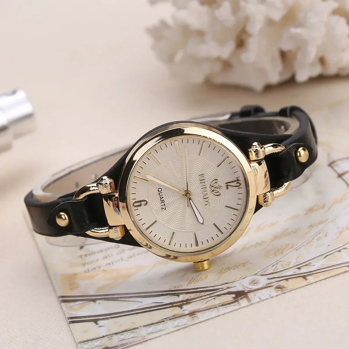 Montre élégante vintage pour femme style classique quotidien et soirée - Image 8