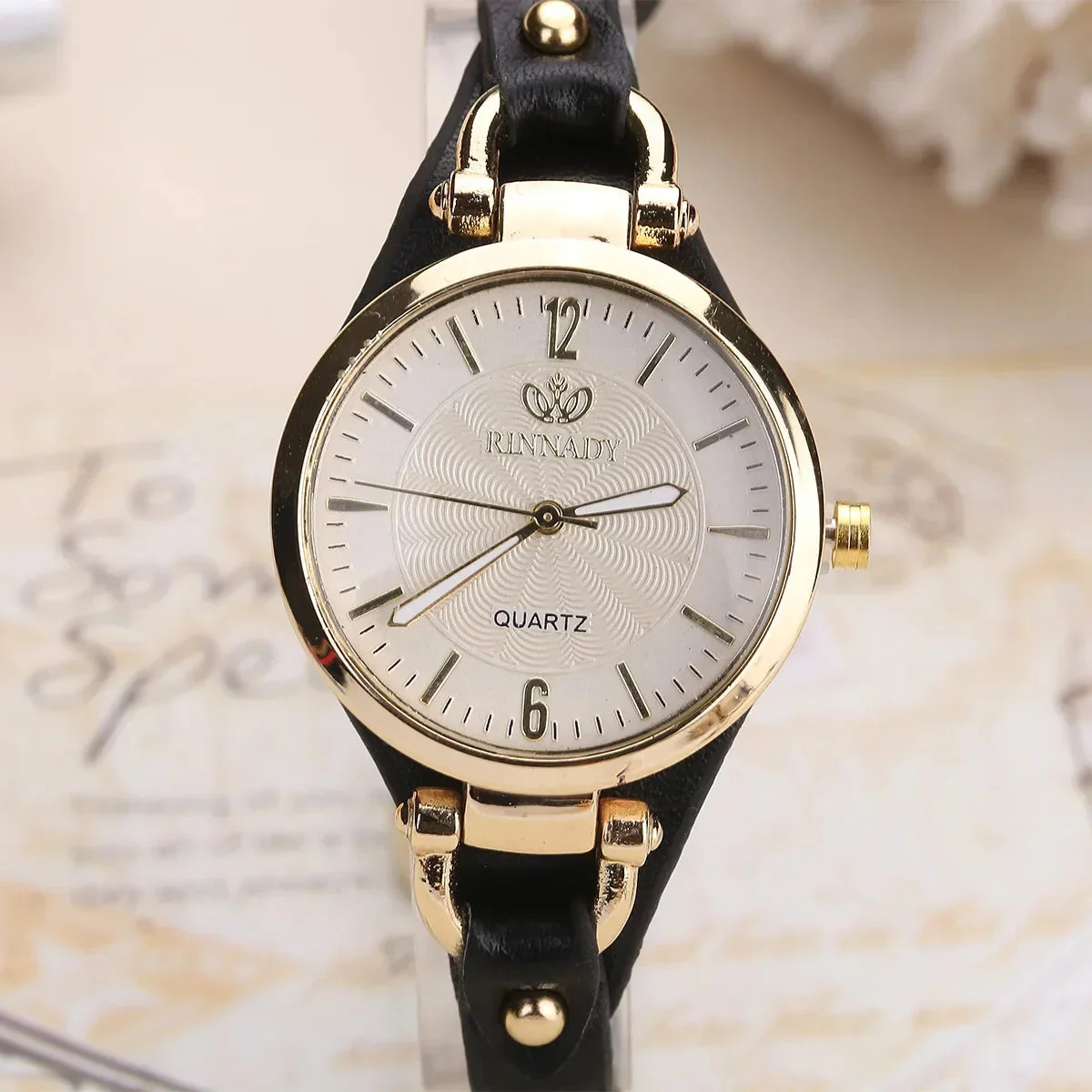 Montre élégante vintage pour femme style classique quotidien et soirée - Image 9