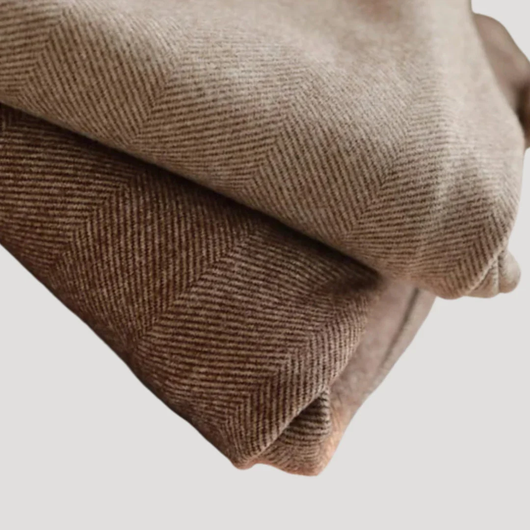 Pantalon à motif chevrons style héritage pour femme – Élégance intemporelle et chic décontracté - Image 6