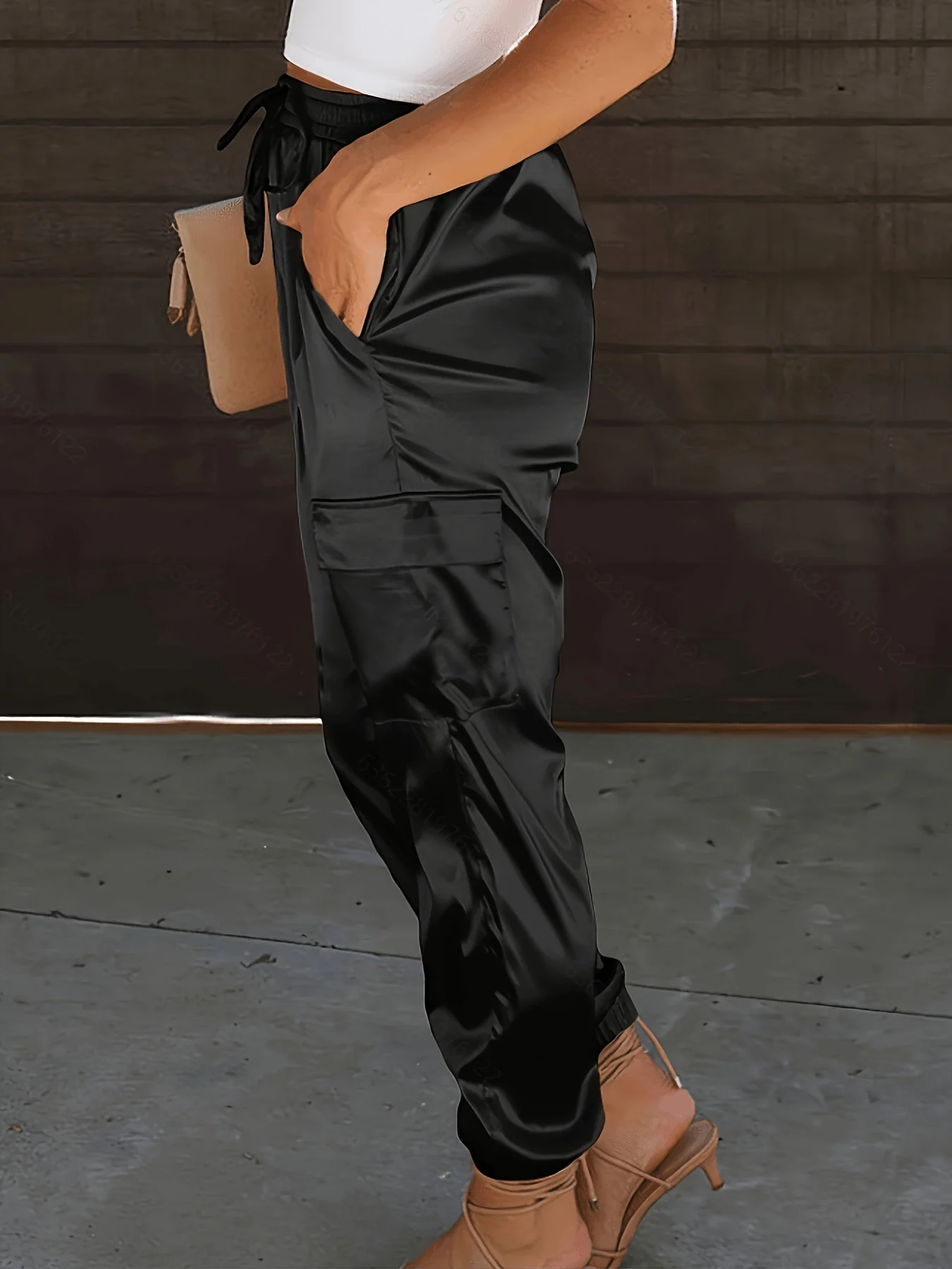 Pantalon cargo style jogger femme coupe décontractée pour look urbain chic - Image 4
