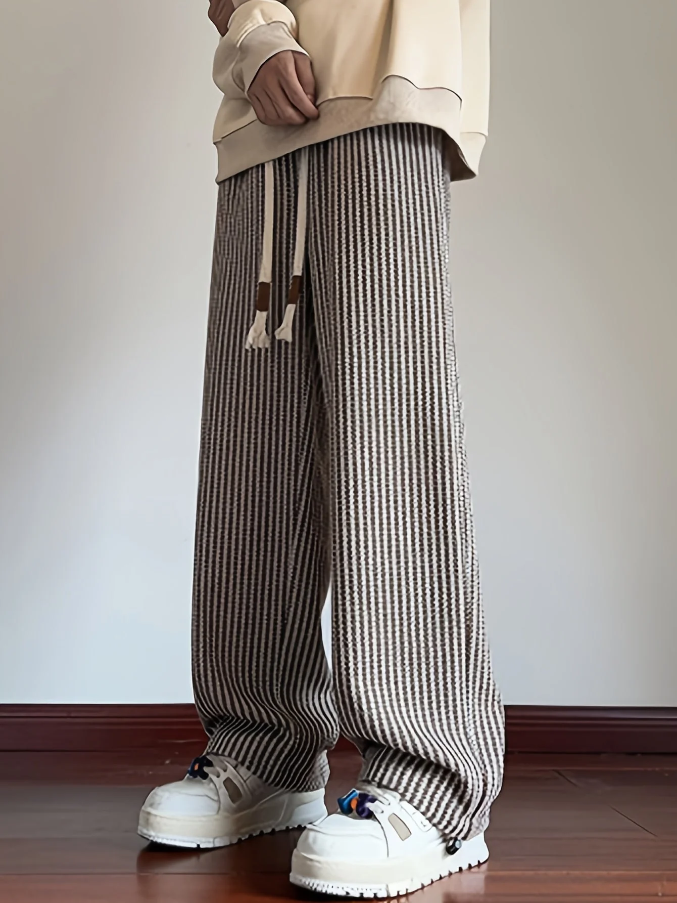 Pantalon décontracté à jambes droites pour homme style streetwear avec motif chevrons - Image 6