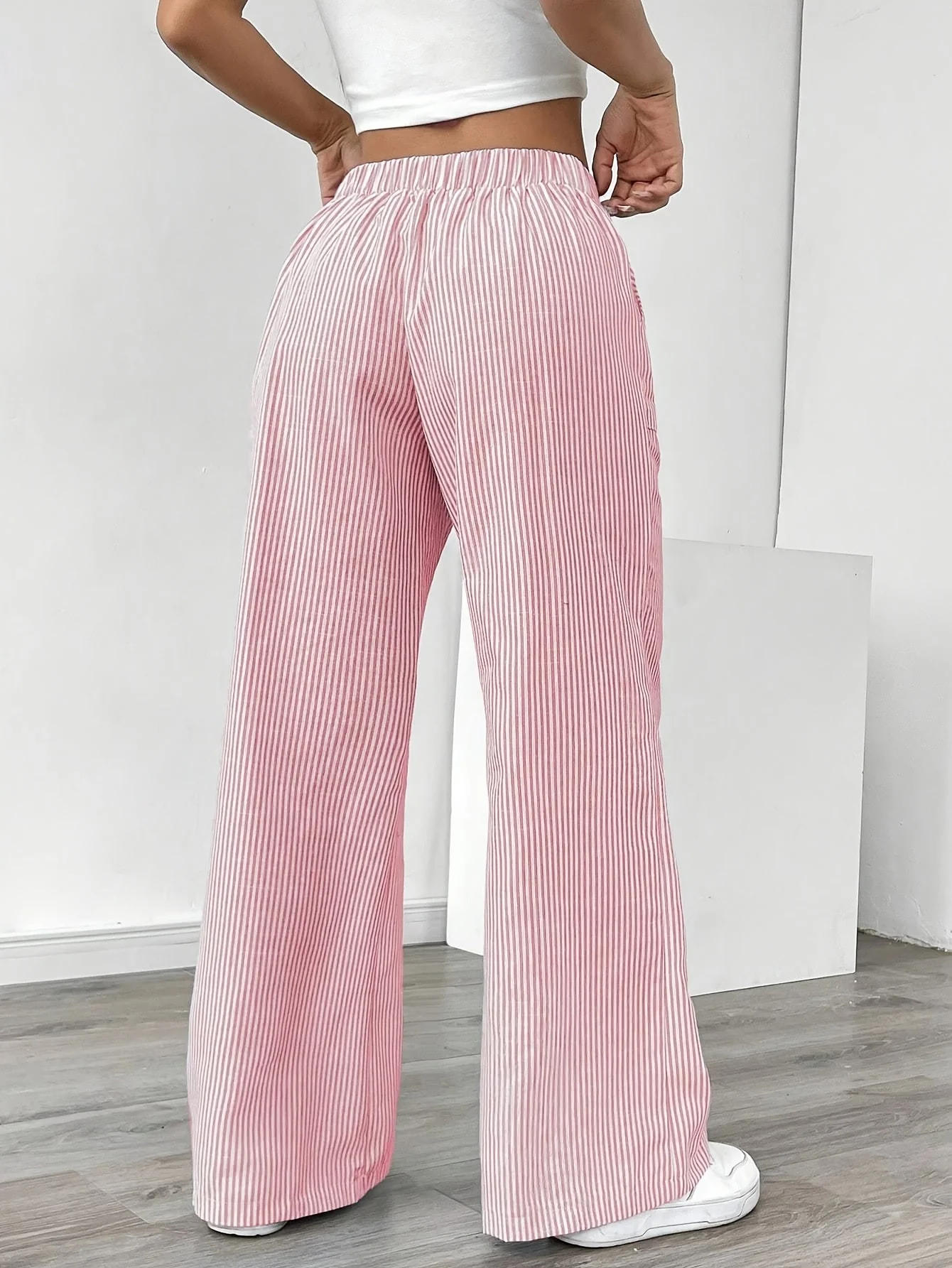Pantalon large femme style décontracté à rayures pour le printemps et l'été - Image 2