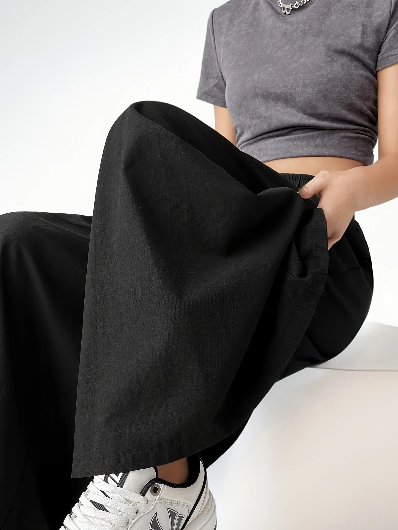Pantalon large style jupe-culotte femme, coupe ample, tendance décontractée - Image 8