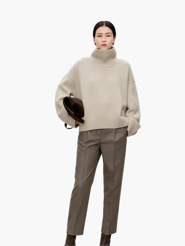 Pull à col roulé ample pour femme, style moderne et confortable pour l'automne et l'hiver - Image 2