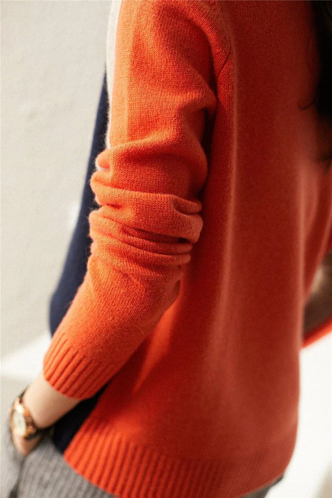 Pull Femme Style Moderne à Rayures Graphiques pour Look Quotidien et Urbain - Image 2