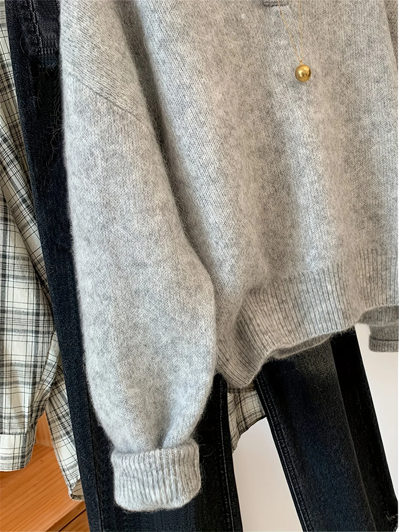 Pull vintage à col V style décontracté pour femme - idéal automne hiver - Image 3