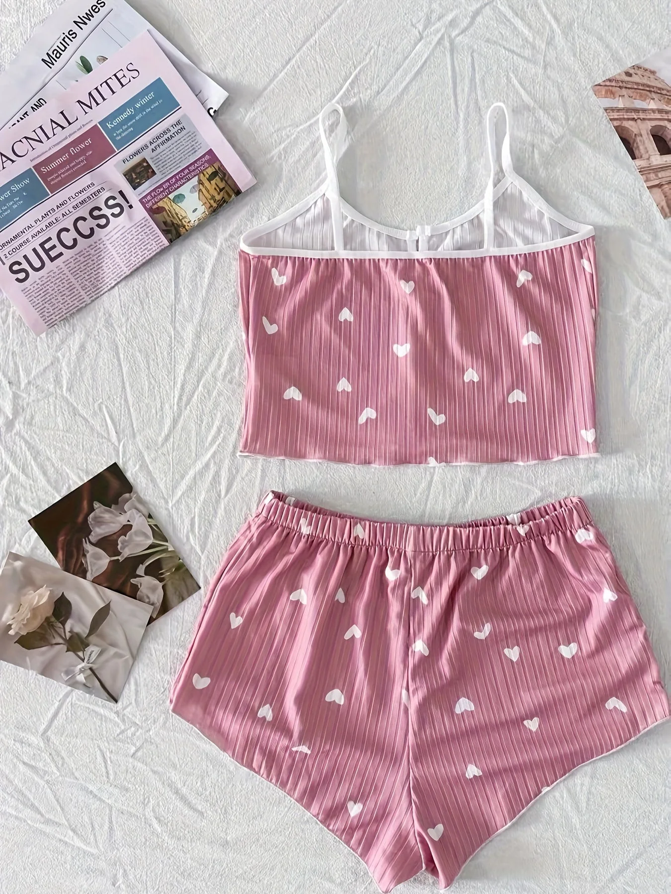 Pyjama d'été femme deux pièces style mignon à cœurs, ensemble débardeur et short, confortable pour la nuit - Image 4