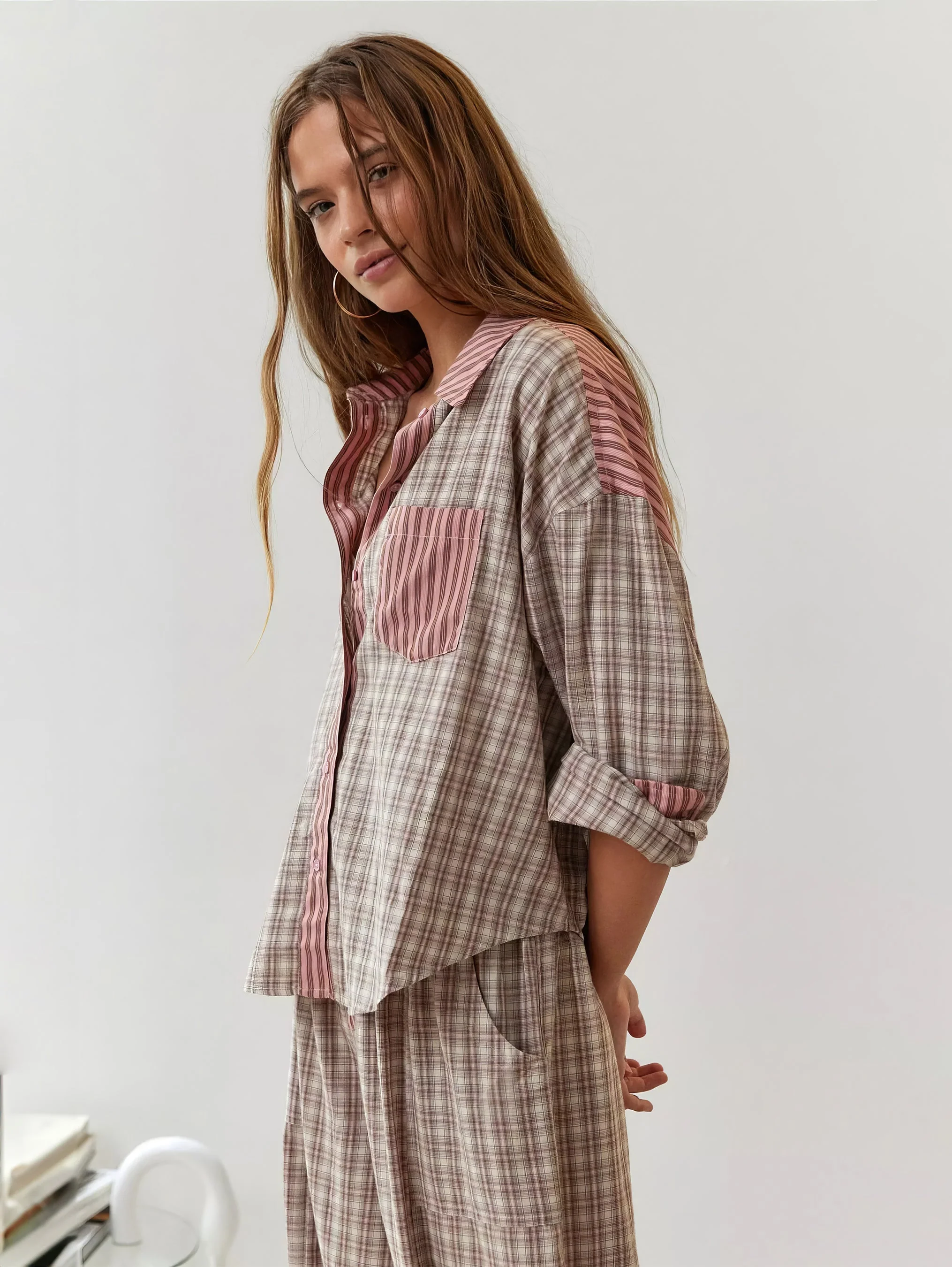 Pyjama-Set élégant pour femme, style décontracté, idéal pour des nuits relaxantes - Image 4
