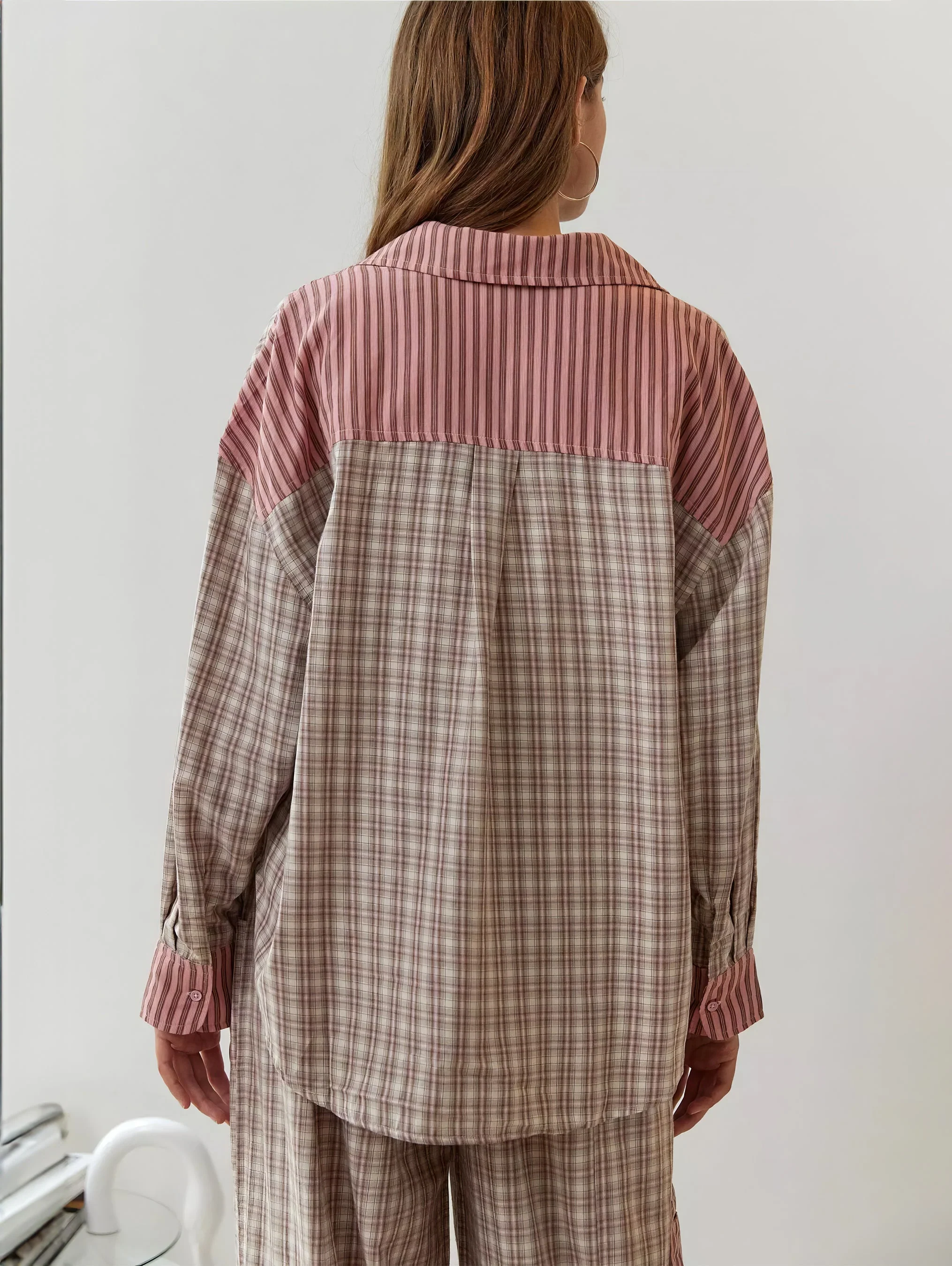 Pyjama-Set élégant pour femme, style décontracté, idéal pour des nuits relaxantes - Image 7