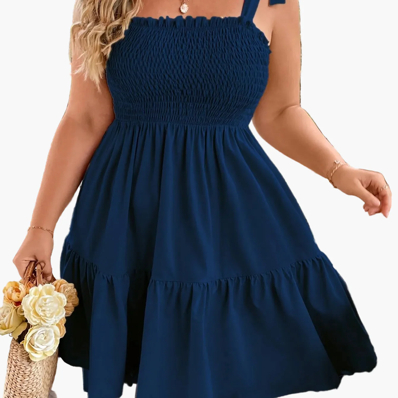 Robe d'été décontractée pour femme à bretelles nouées et haut smocké style vacances - Image 12