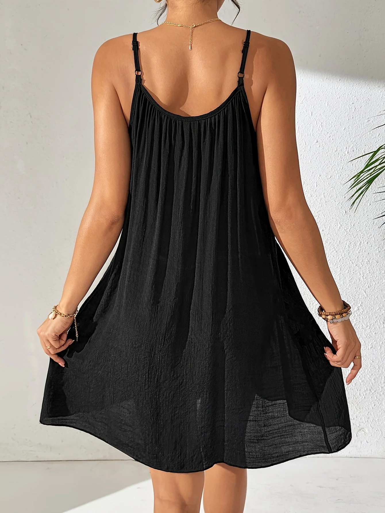 Robe d'été femme style bohème à bretelles fines, look décontracté chic, idéale plage et vacances - Image 7