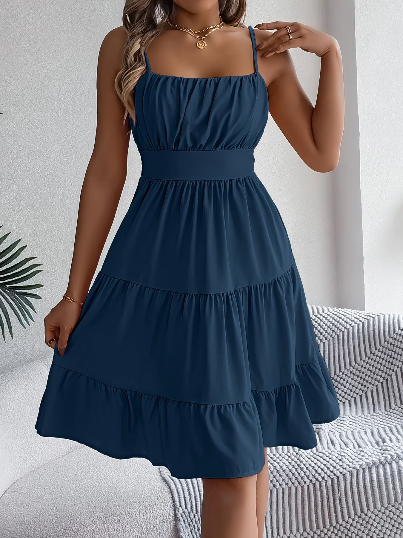 Robe d'été femme style décontracté à bretelles fines, volants, allure vacances - Image 3