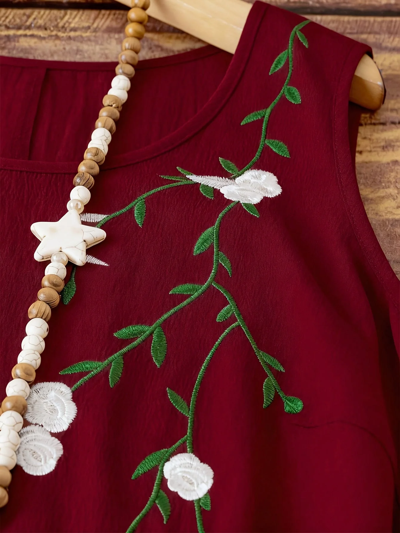Robe d'été femme style décontracté sans manches à motif fleuri brodé - Image 5
