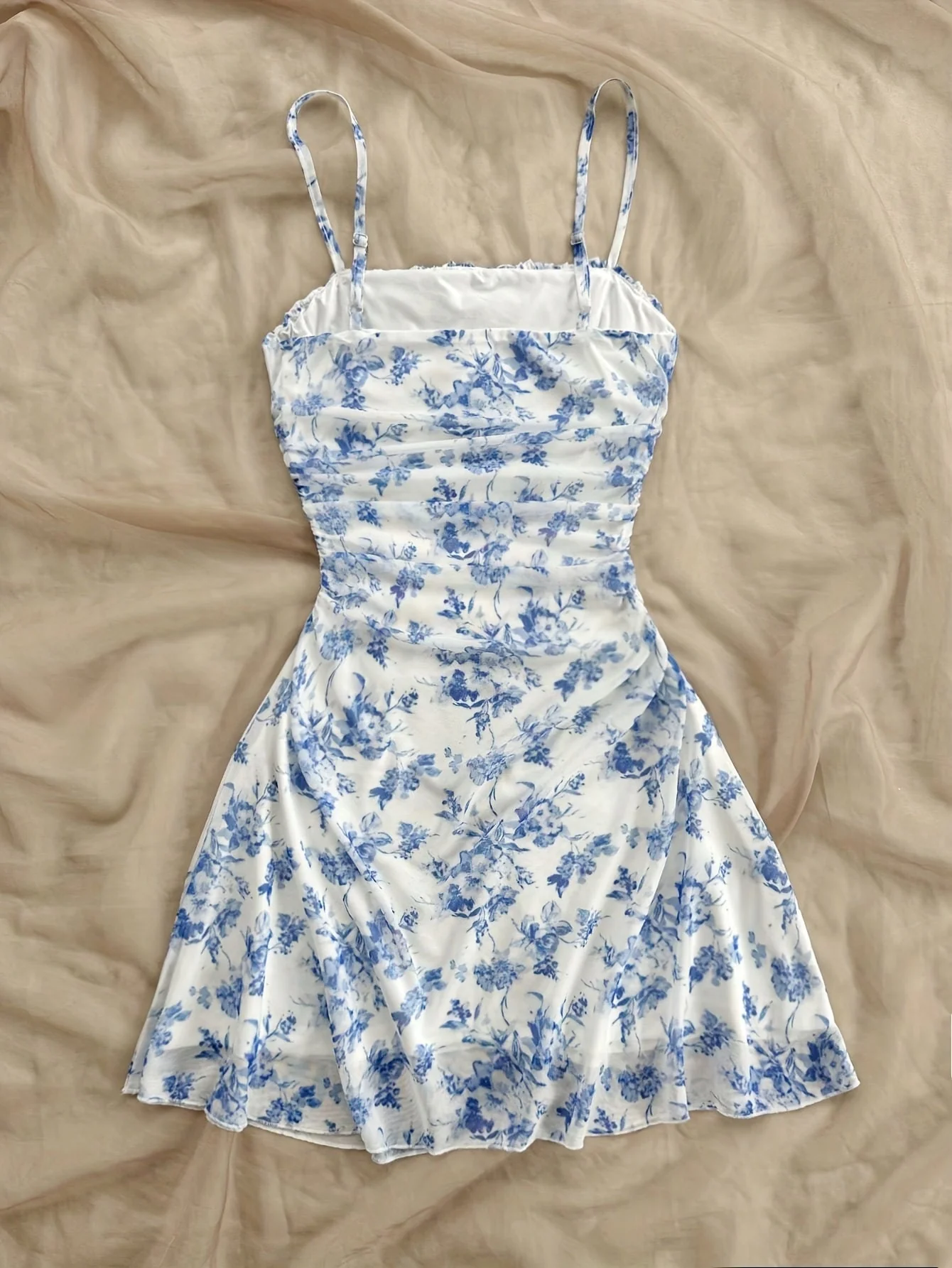 Robe d'été femme style élégant à bretelles fines, imprimé floral pour sorties et vacances - Image 3