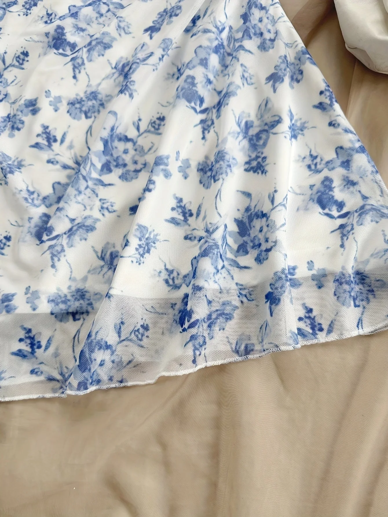 Robe d'été femme style élégant à bretelles fines, imprimé floral pour sorties et vacances - Image 6
