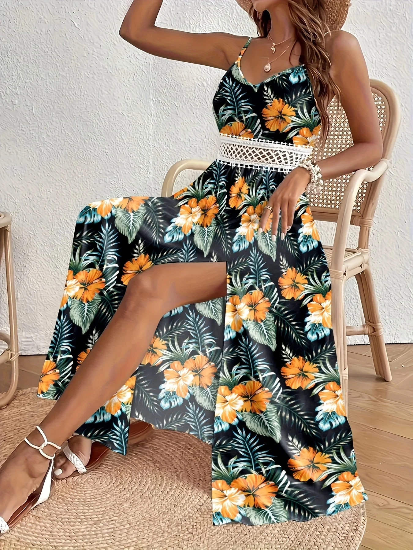 Robe longue fleurie à bretelles style vacances pour femme - Élégante et estivale - Image 4