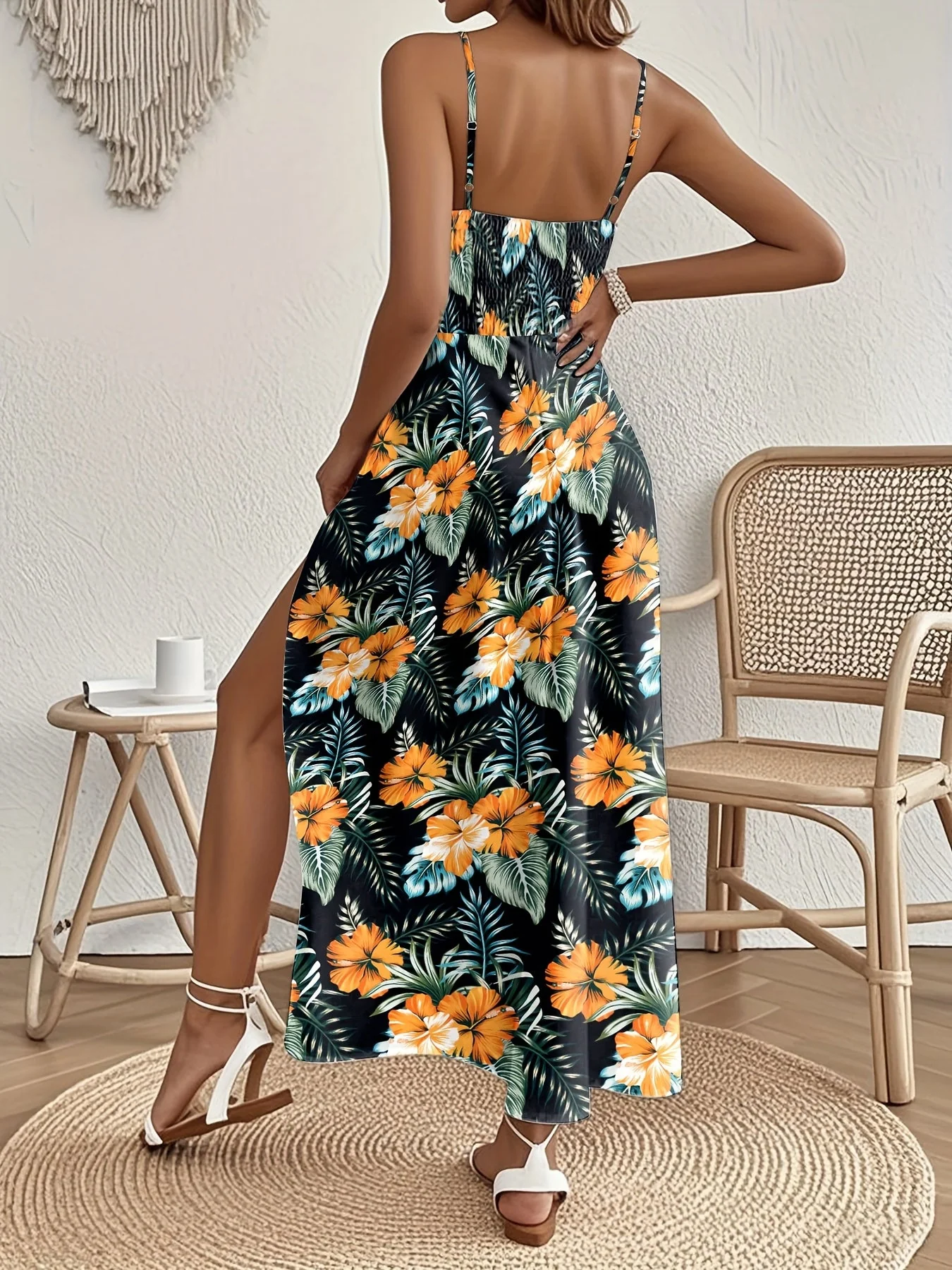 Robe longue fleurie à bretelles style vacances pour femme - Élégante et estivale - Image 7