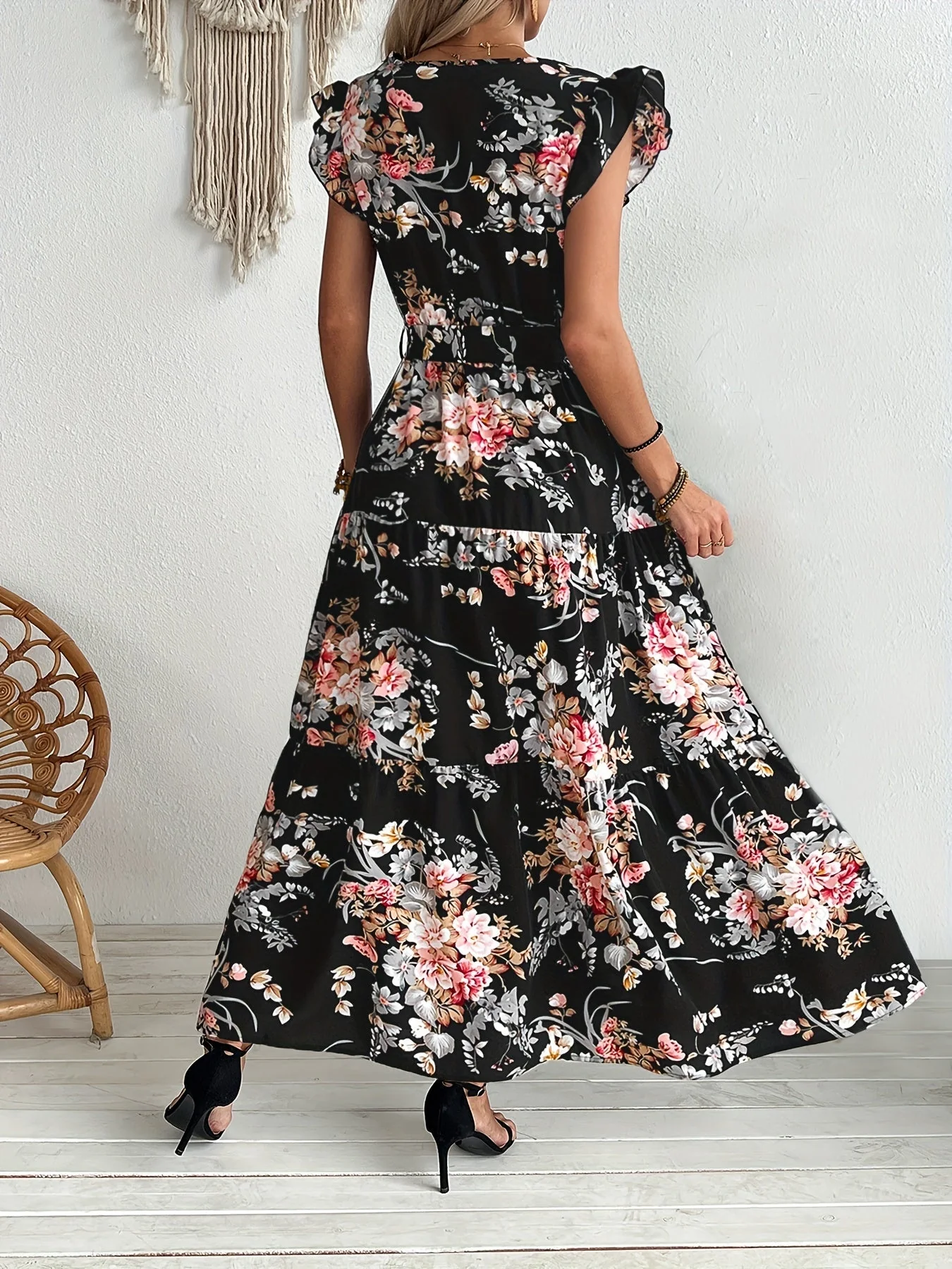 Robe longue portefeuille fleurie style vacances pour femme - Image 3