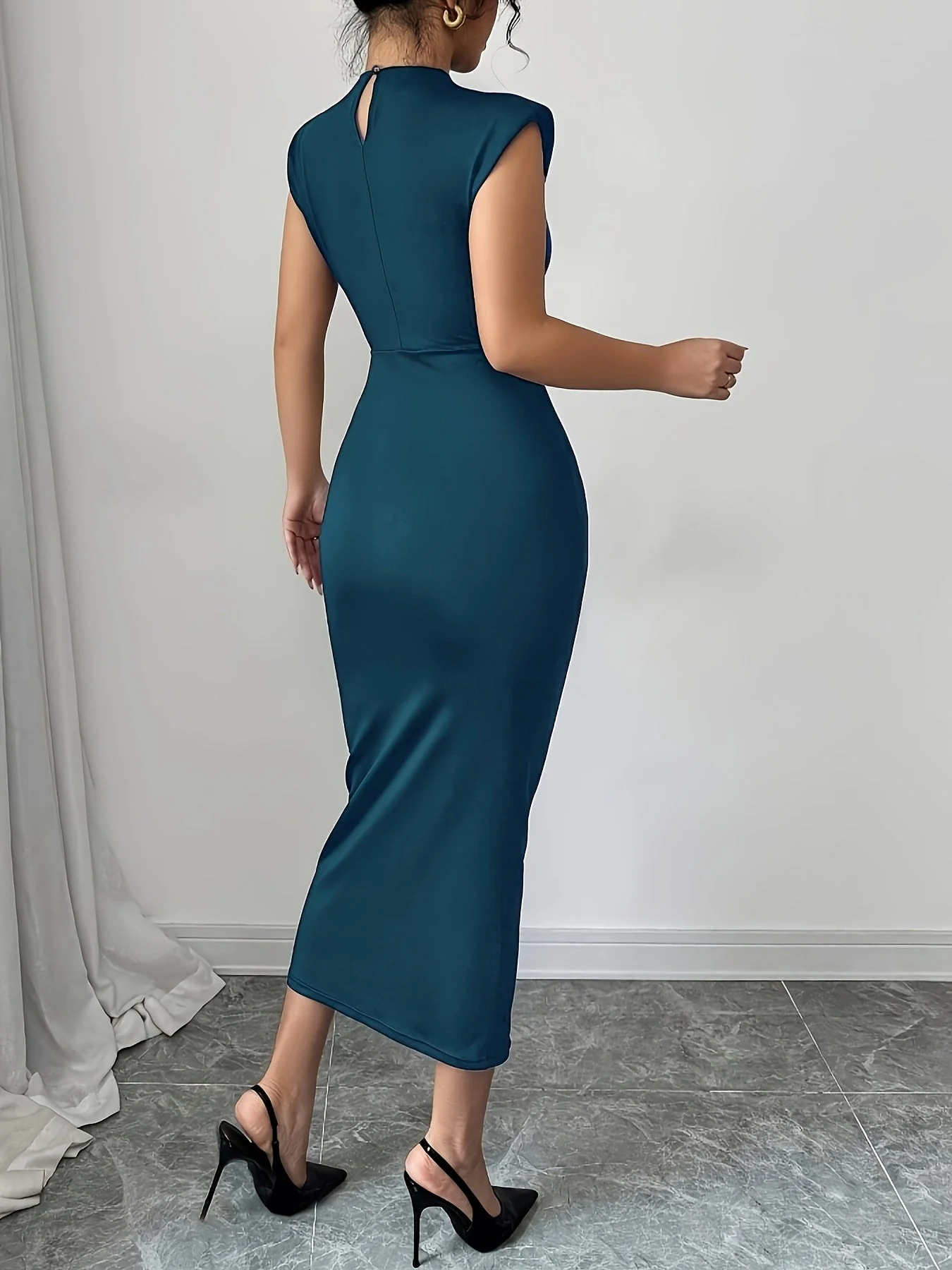 Robe mi-longue élégante femme style bodycon col montant soirée ou bureau - Image 4