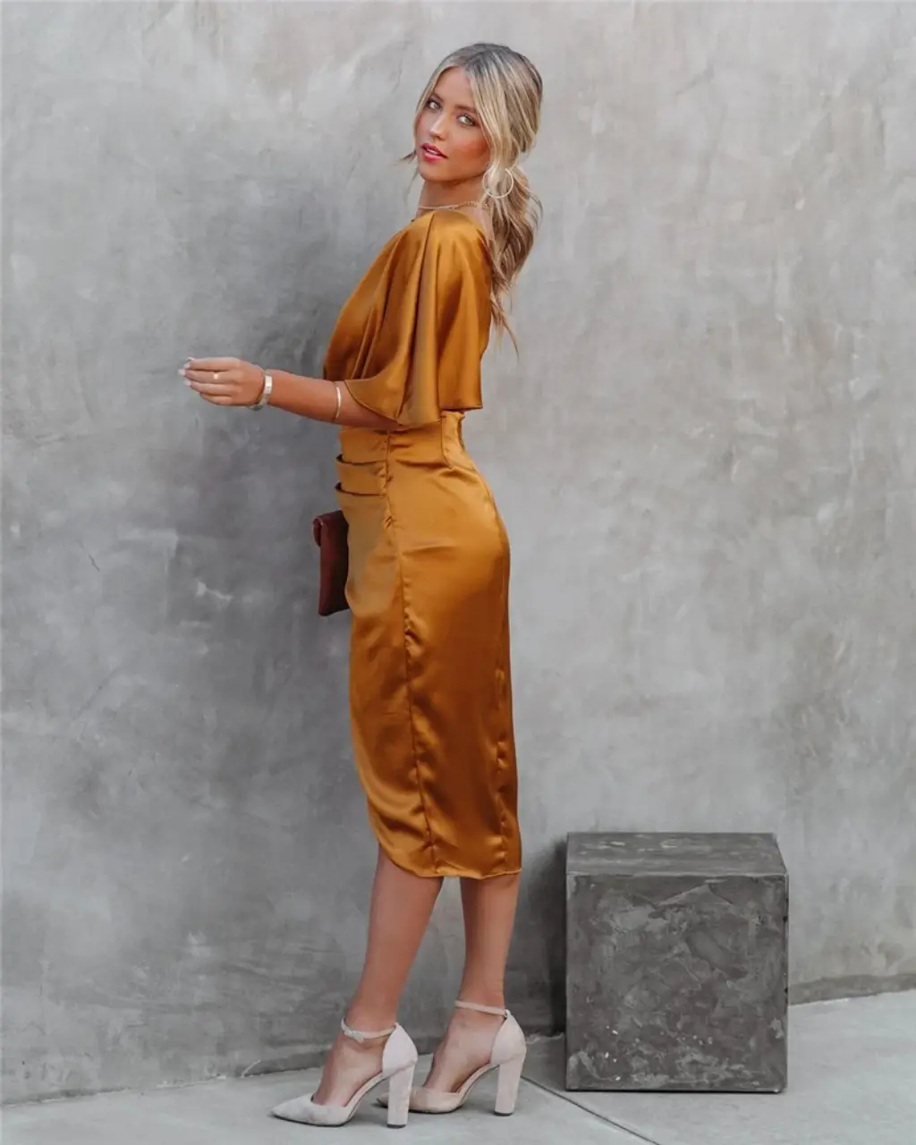 Robe midi asymétrique de soirée pour femme, style drapé élégant, usage événementiel et cocktail - Image 5