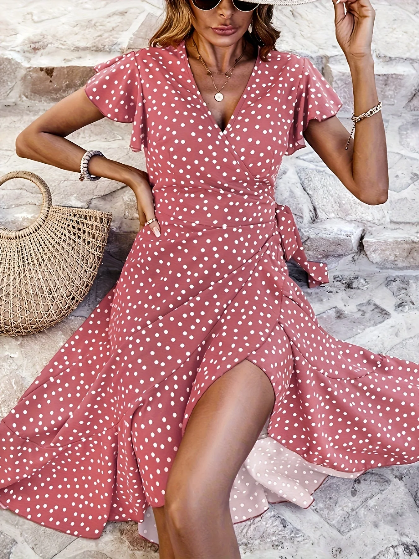 Robe portefeuille à pois style rétro chic pour femme – Élégante et polyvalente - Image 3