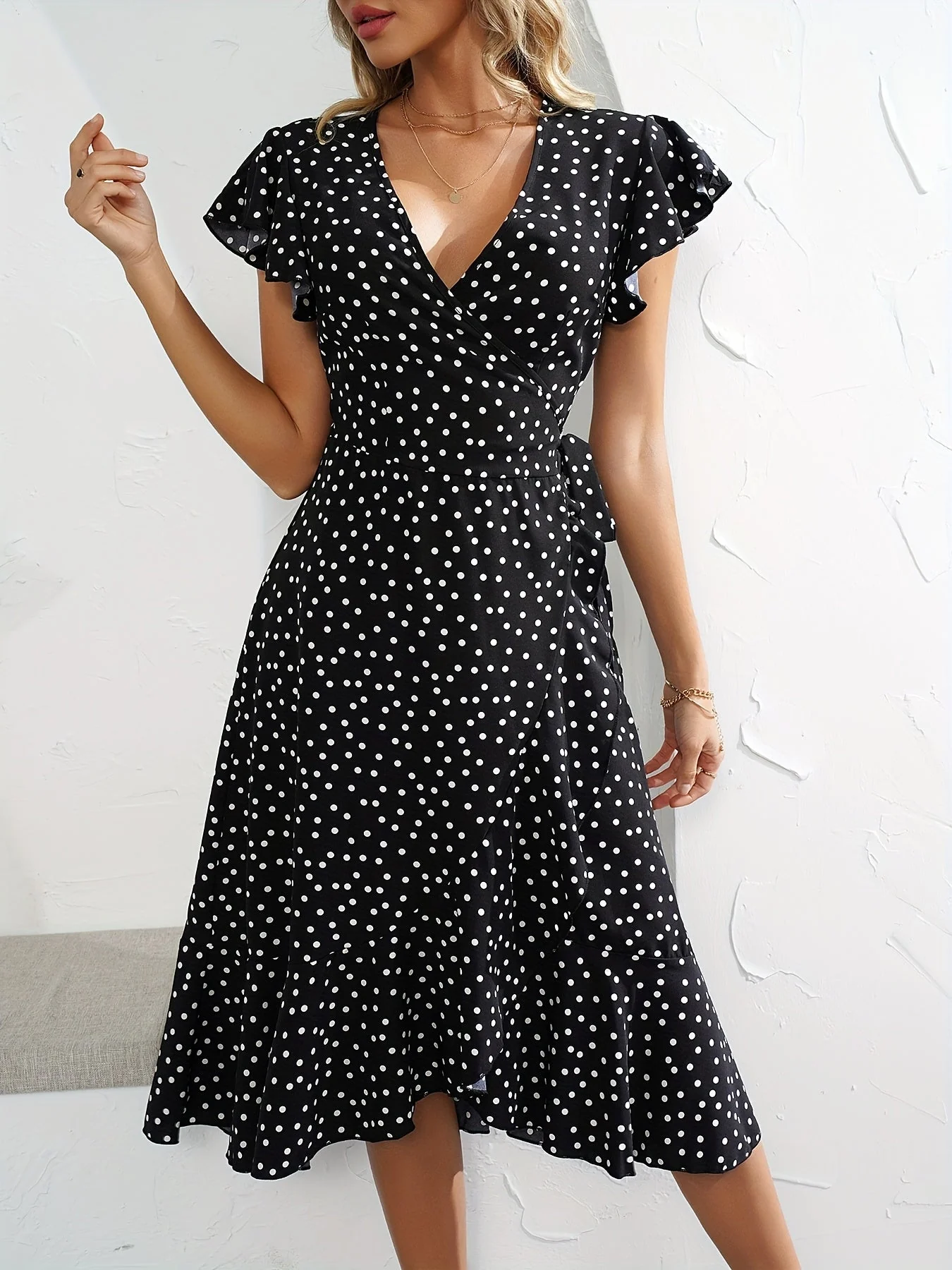 Robe portefeuille à pois style rétro chic pour femme – Élégante et polyvalente - Image 8
