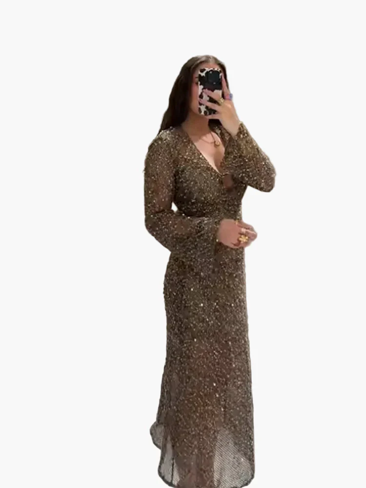 Robe de soirée femme élégante à sequins, style glamour, décolleté plongeant - Image 4