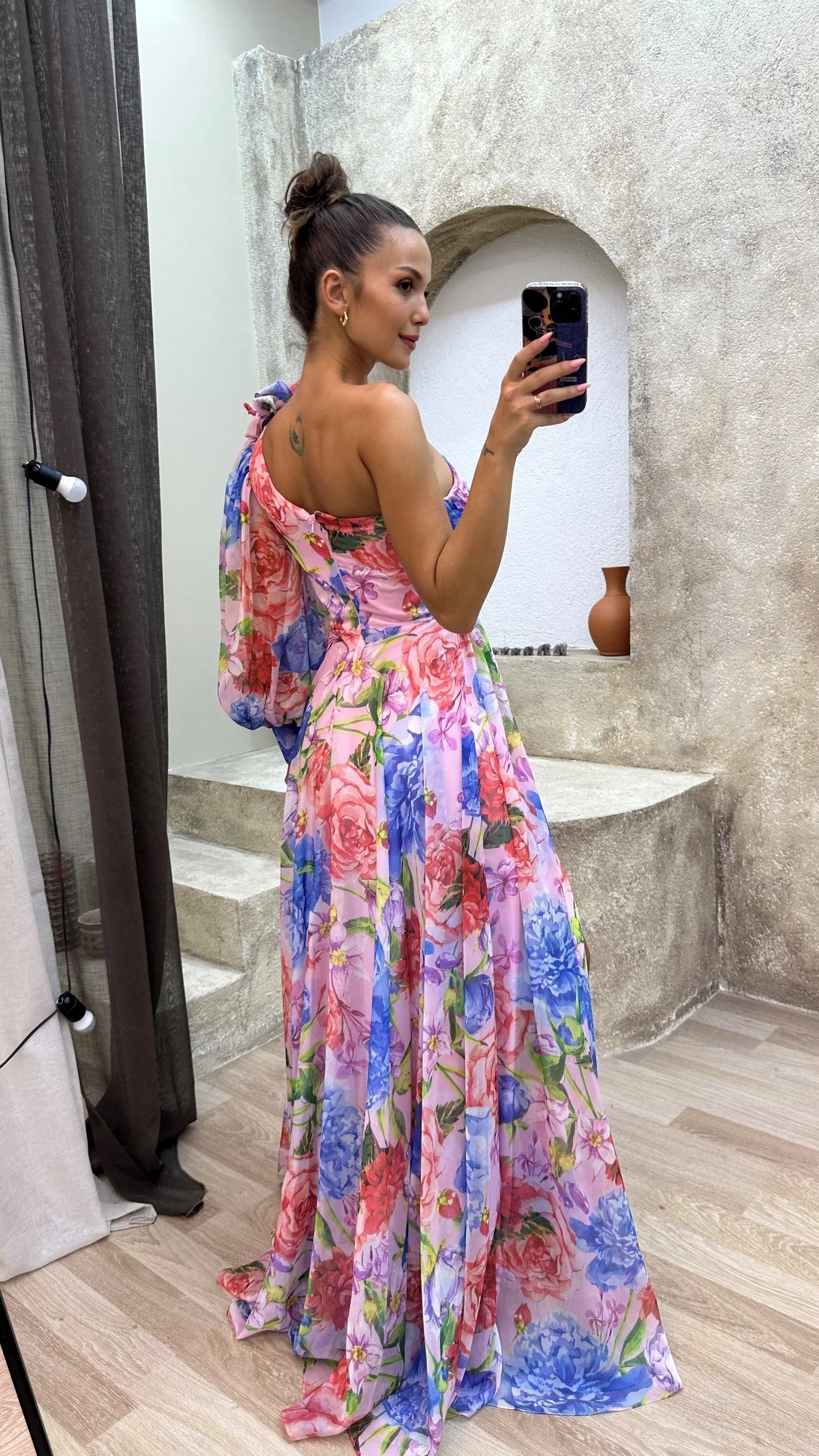 Robe de soirée femme à épaules dénudées, style floral chic, élégante pour événements et occasions estivales - Image 2