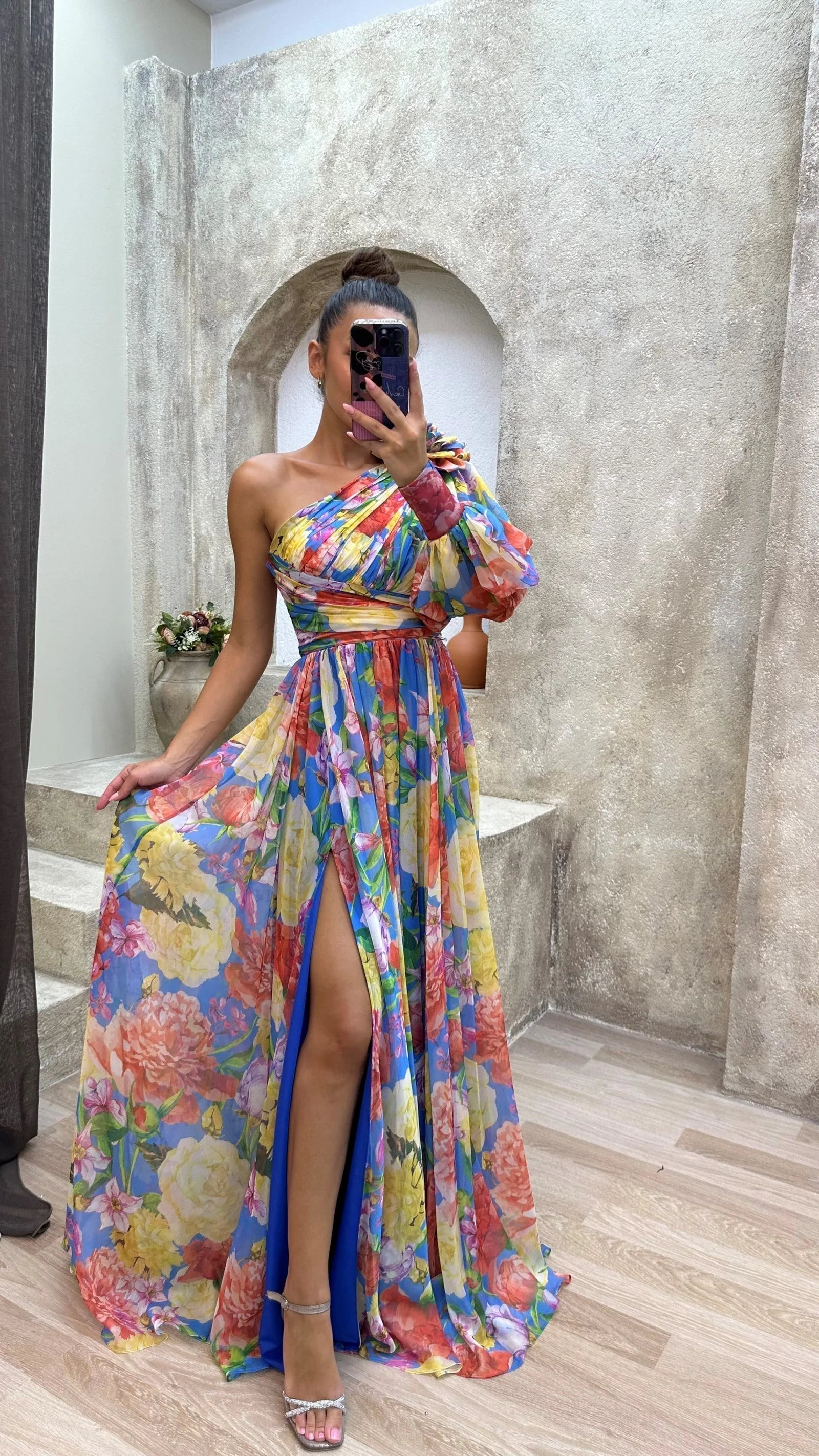 Robe de soirée femme à épaules dénudées, style floral chic, élégante pour événements et occasions estivales - Image 3