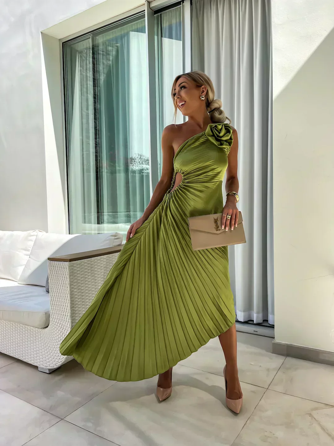 Robe de soirée plissée à une épaule pour femme – Élégance et raffinement pour événements et soirées - Image 2