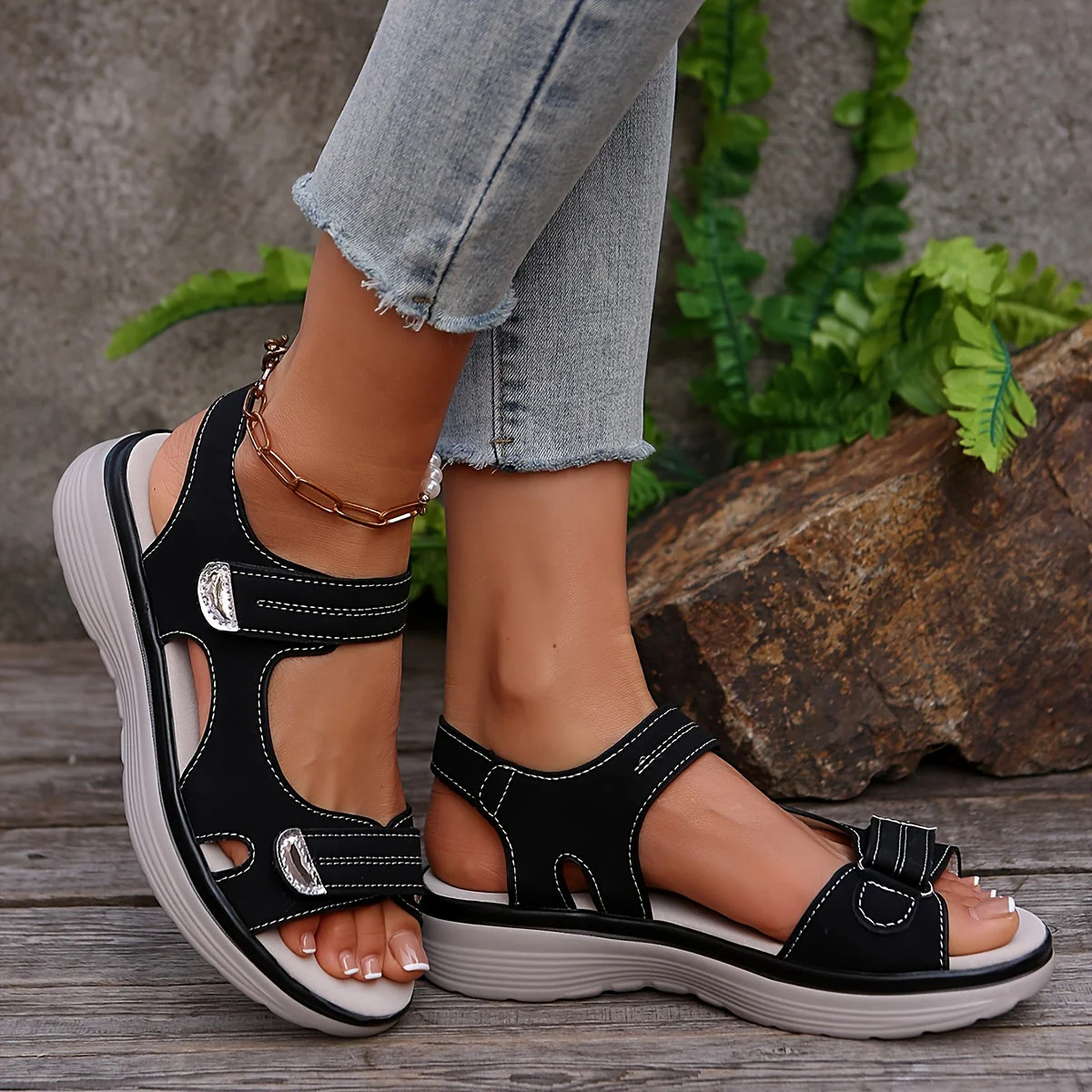 Sandales compensées confort pour femme à scratch, style décontracté et marche estivale - Image 10