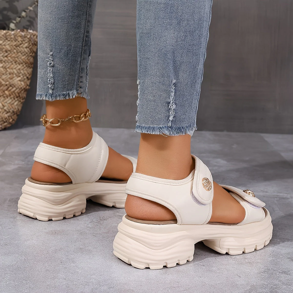 Sandales compensées élégantes pour femme à scratch – Style urbain décontracté - Image 4