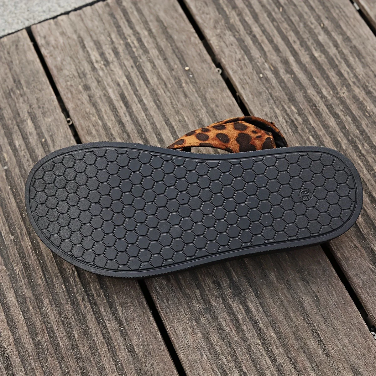 Sandales compensées à imprimé léopard pour femme - Style mode, plateforme confortable, parfaites pour l'été - Image 7