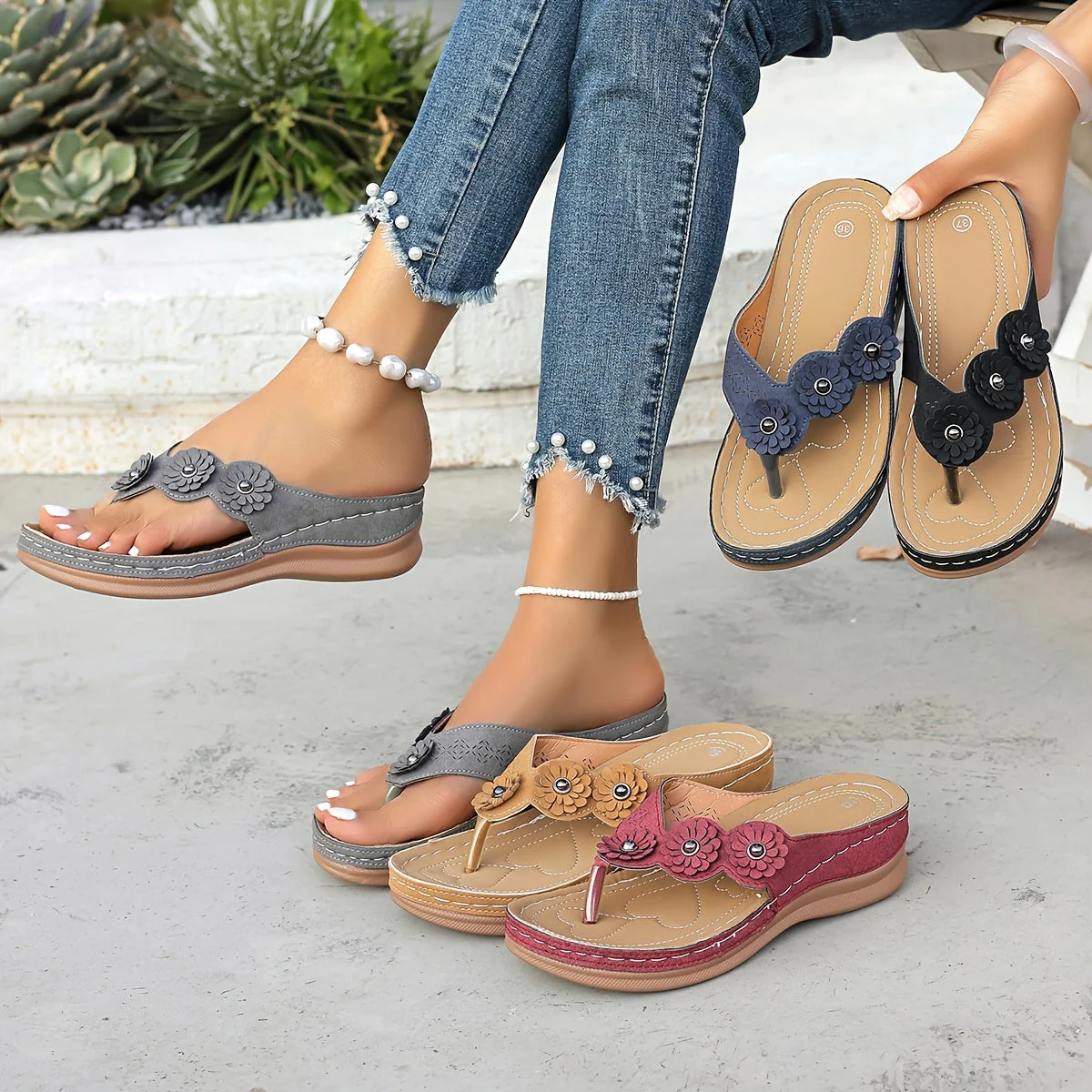 Sandales décontractées pour femme à talon plat style tongs avec fleurs – Idéal pour l’été - Image 4