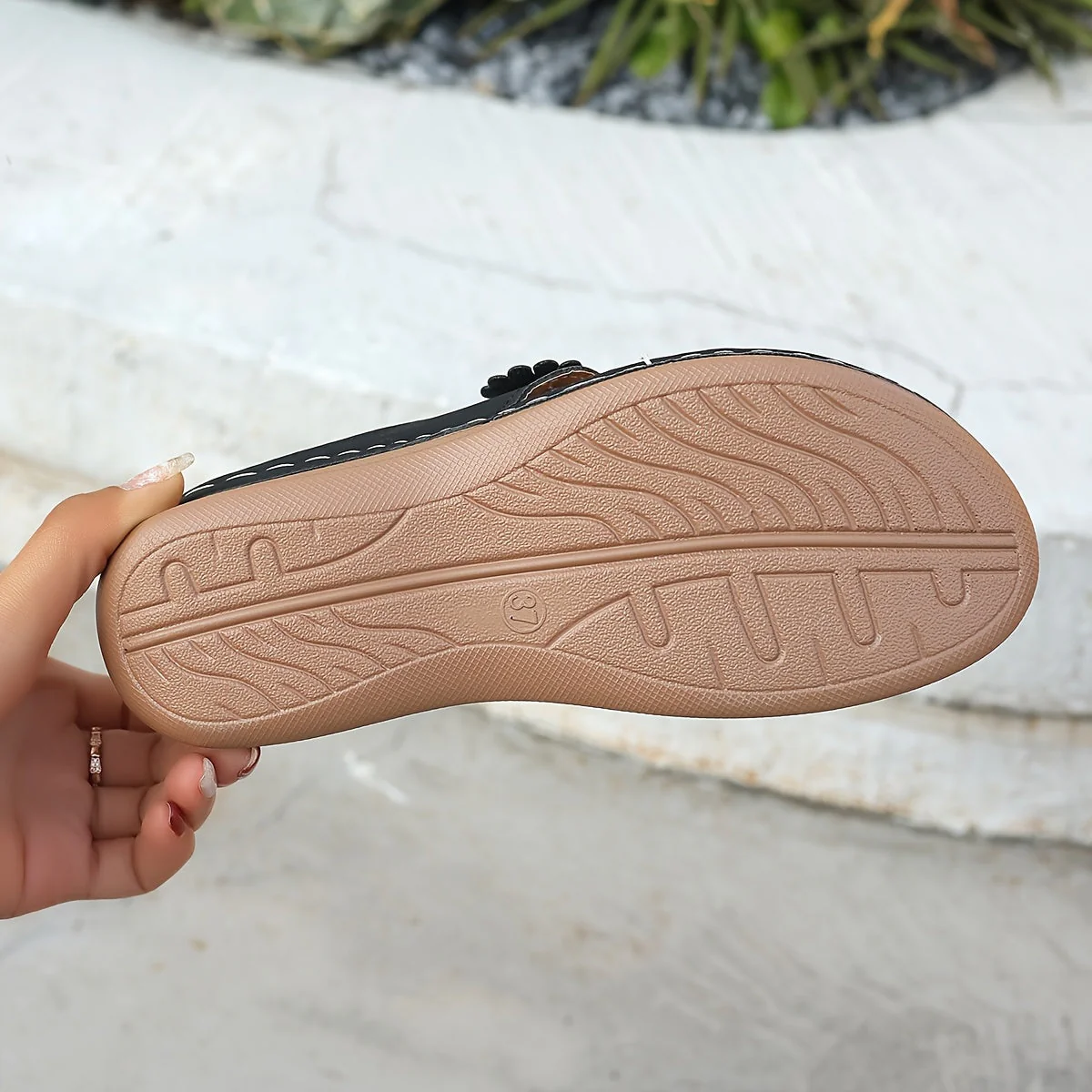 Sandales décontractées pour femme à talon plat style tongs avec fleurs – Idéal pour l’été - Image 7