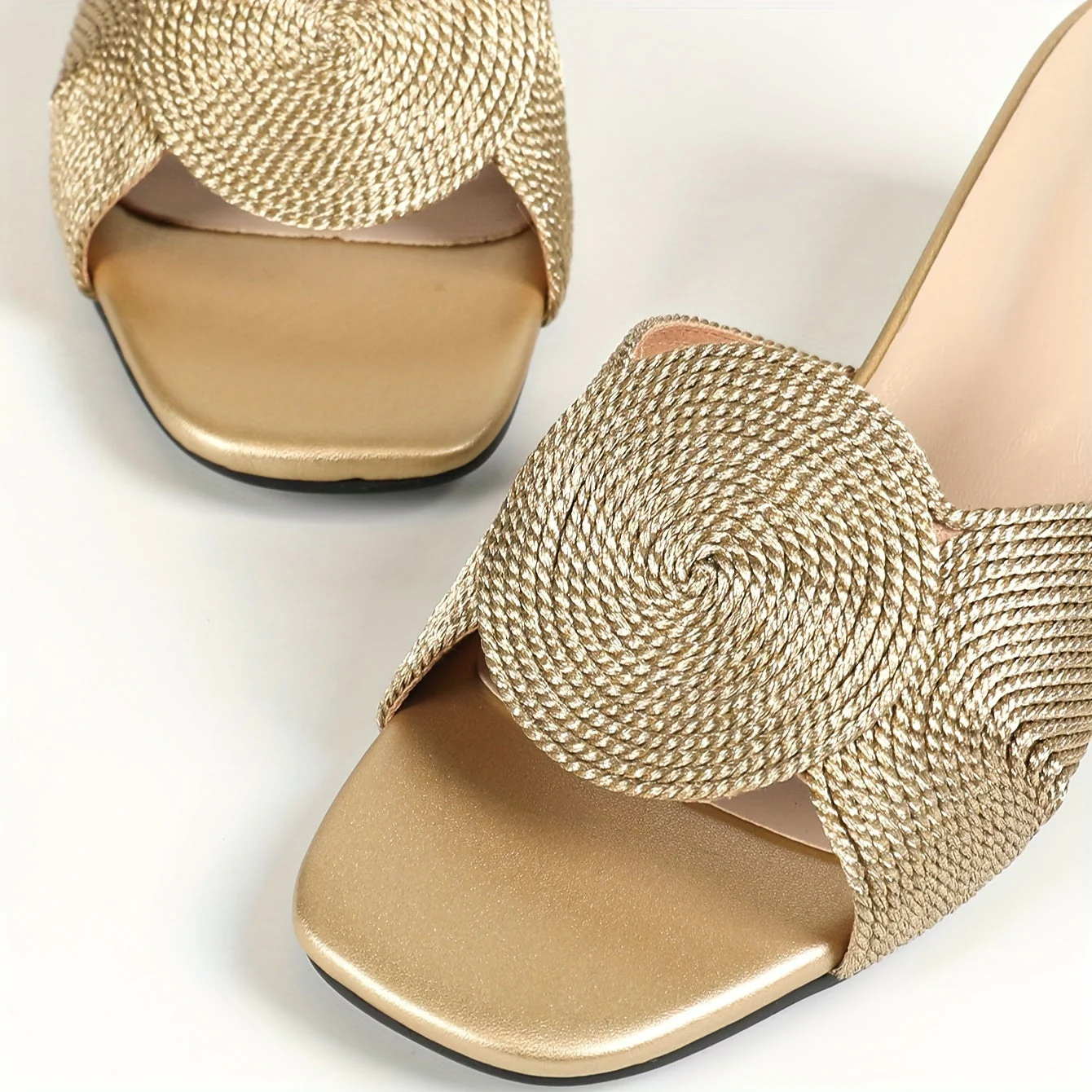 Sandales à talon bloc style élégant pour femme - Mules ouvertes bout carré, usage estival et habillé - Image 3