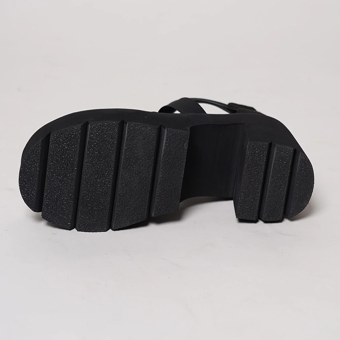 Sandales à talon plateforme pour femme, style tendance, idéales pour toutes occasions - Image 5