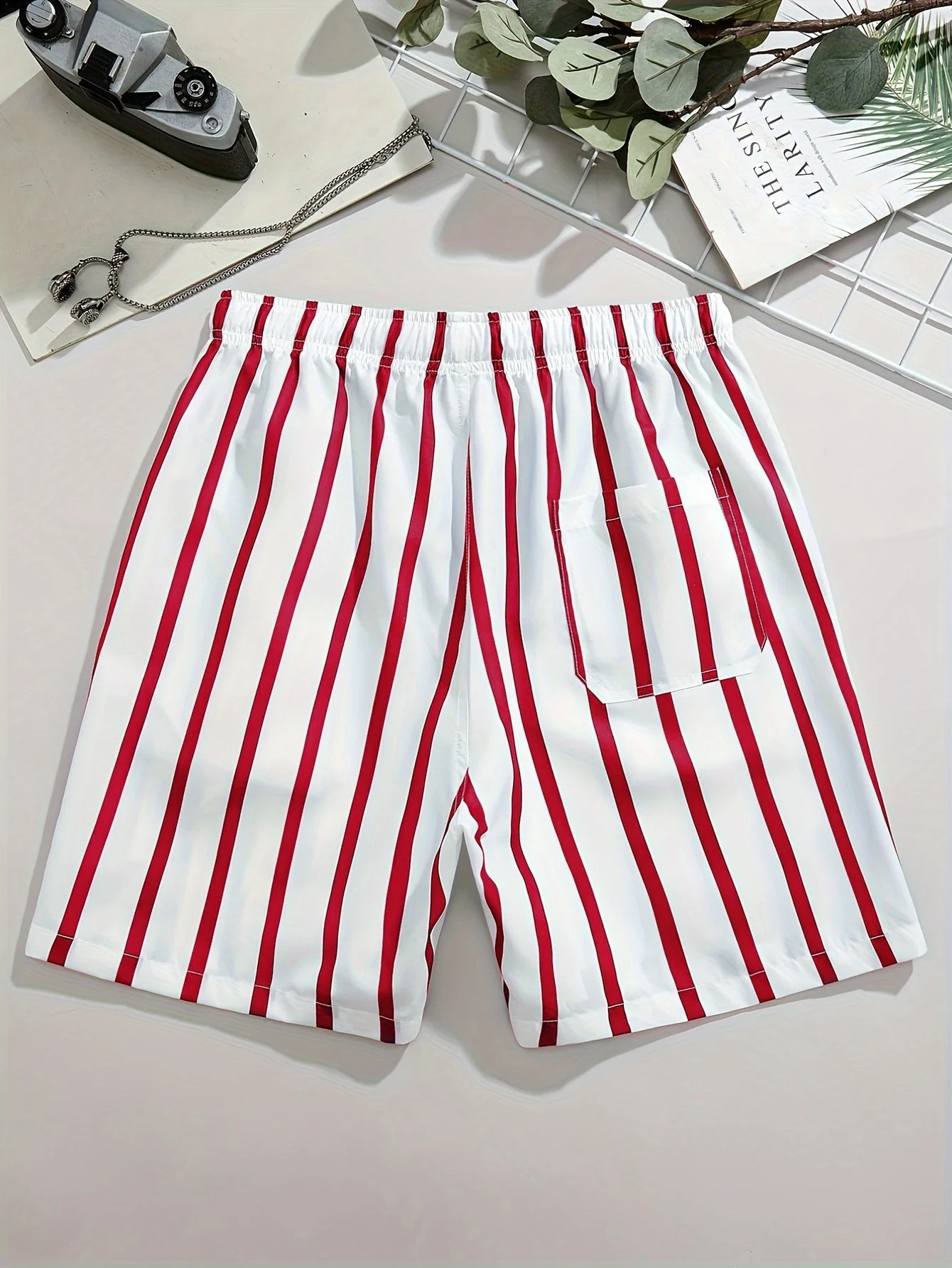 Short de bain homme à rayures rouges style décontracté pour l'été - Image 2