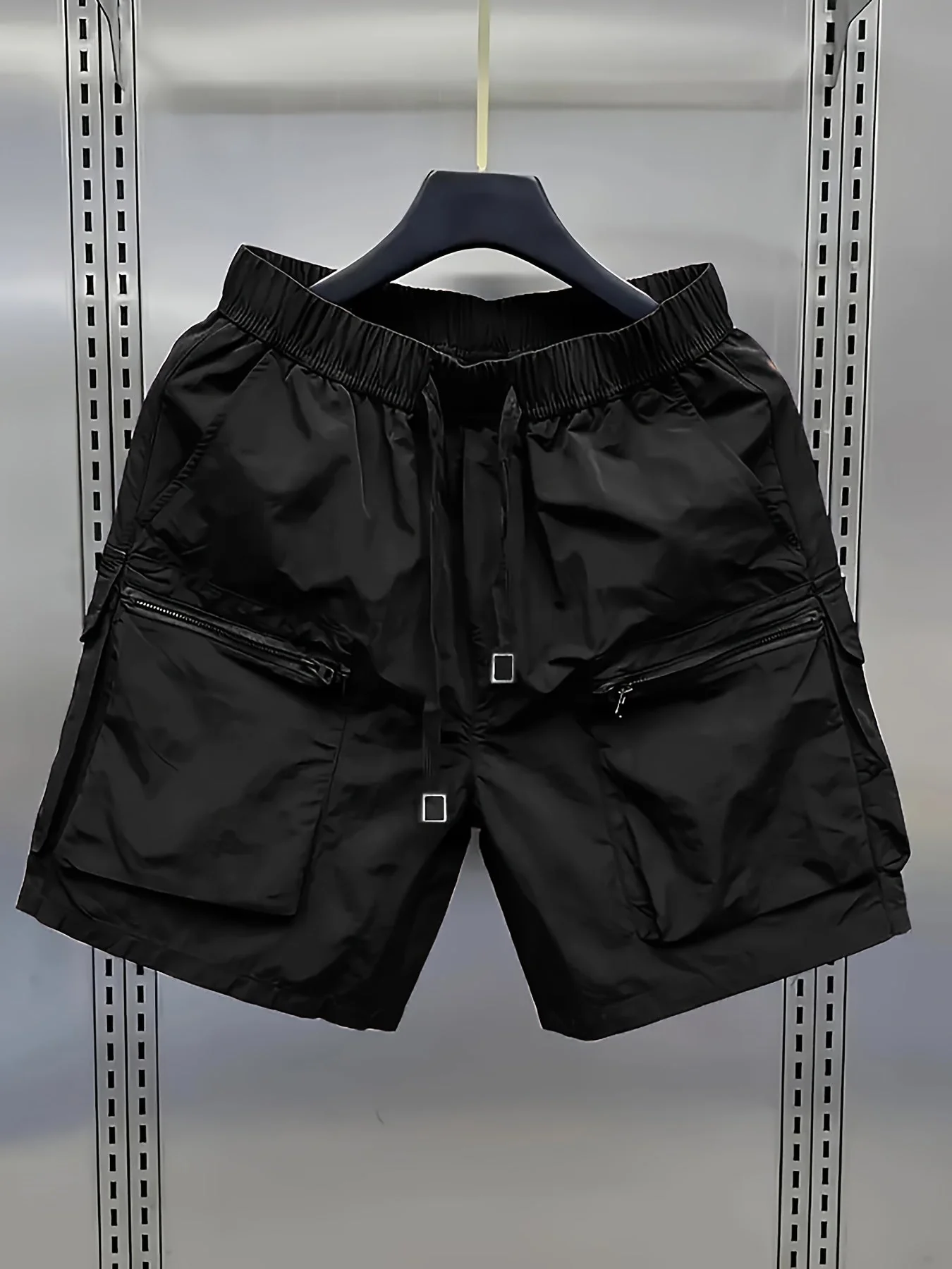 Short cargo décontracté pour homme avec poches zippées style urbain - Image 6