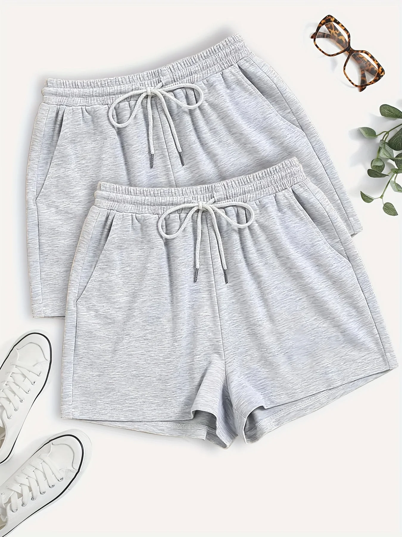 Short de sport décontracté pour femme avec taille élastique et cordon, idéal pour l'été et les loisirs - Image 2