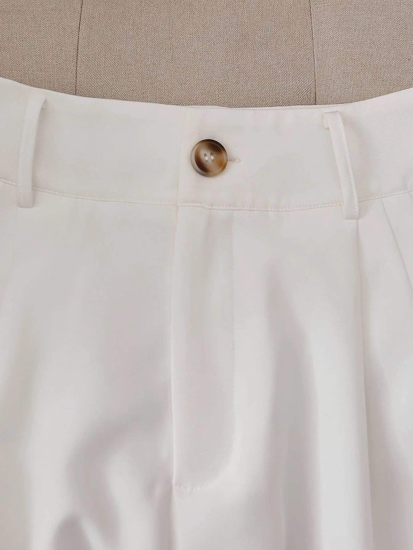 Short élégant pour femme avec ceinture – Style chic et polyvalent pour été - Image 3