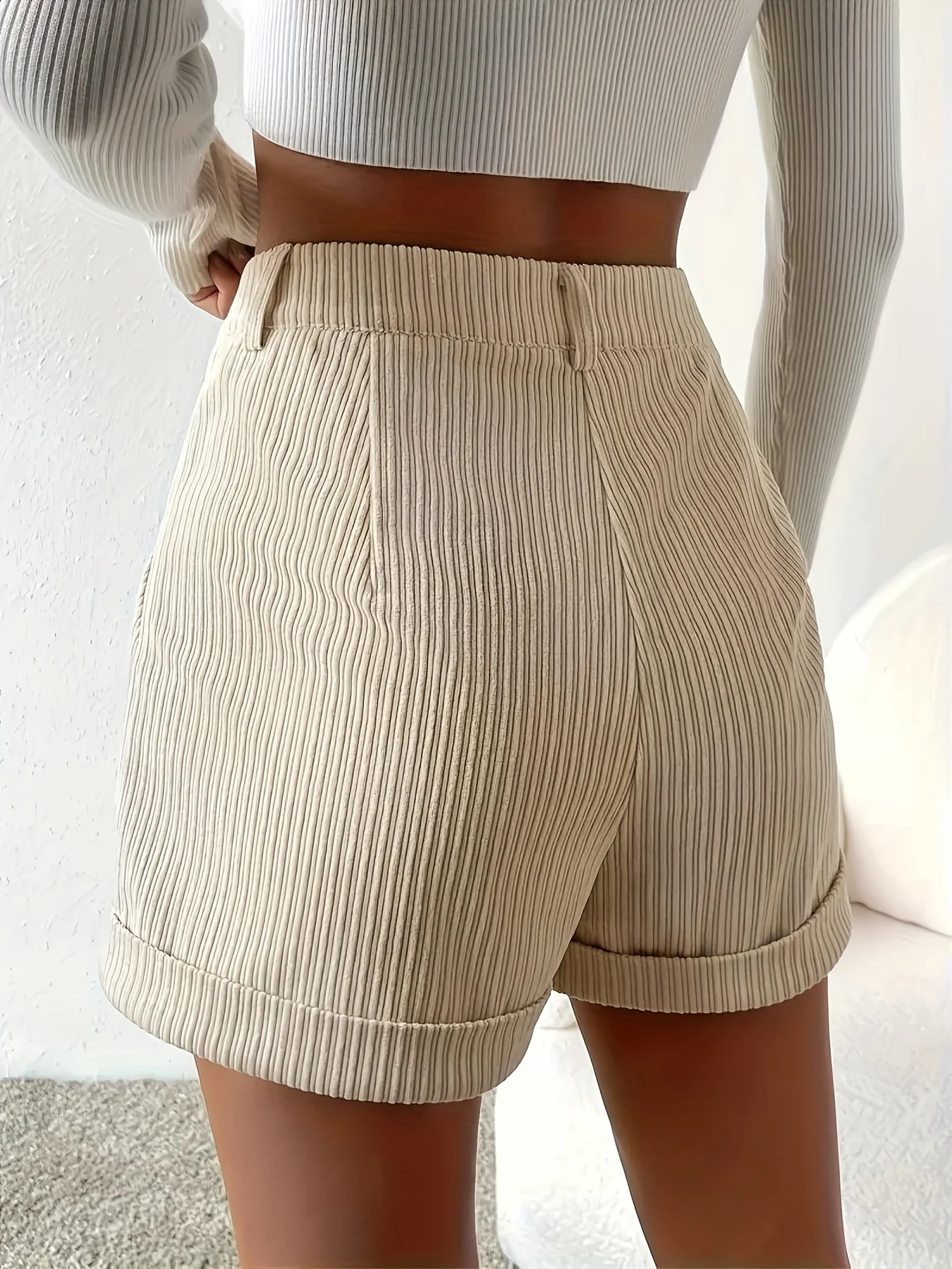 Short élégant femme taille haute à rayures pour l'été - Image 3