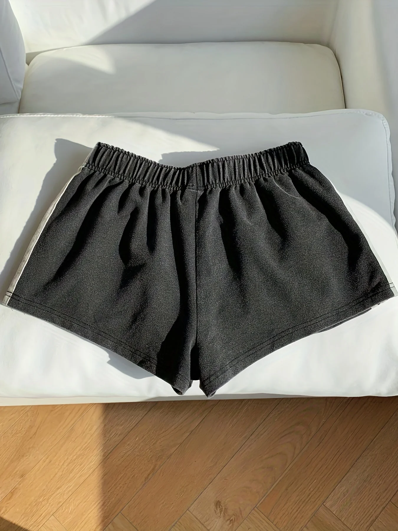 Shorts de sport femme à bandes latérales style décontracté pour running et loisirs - Image 9