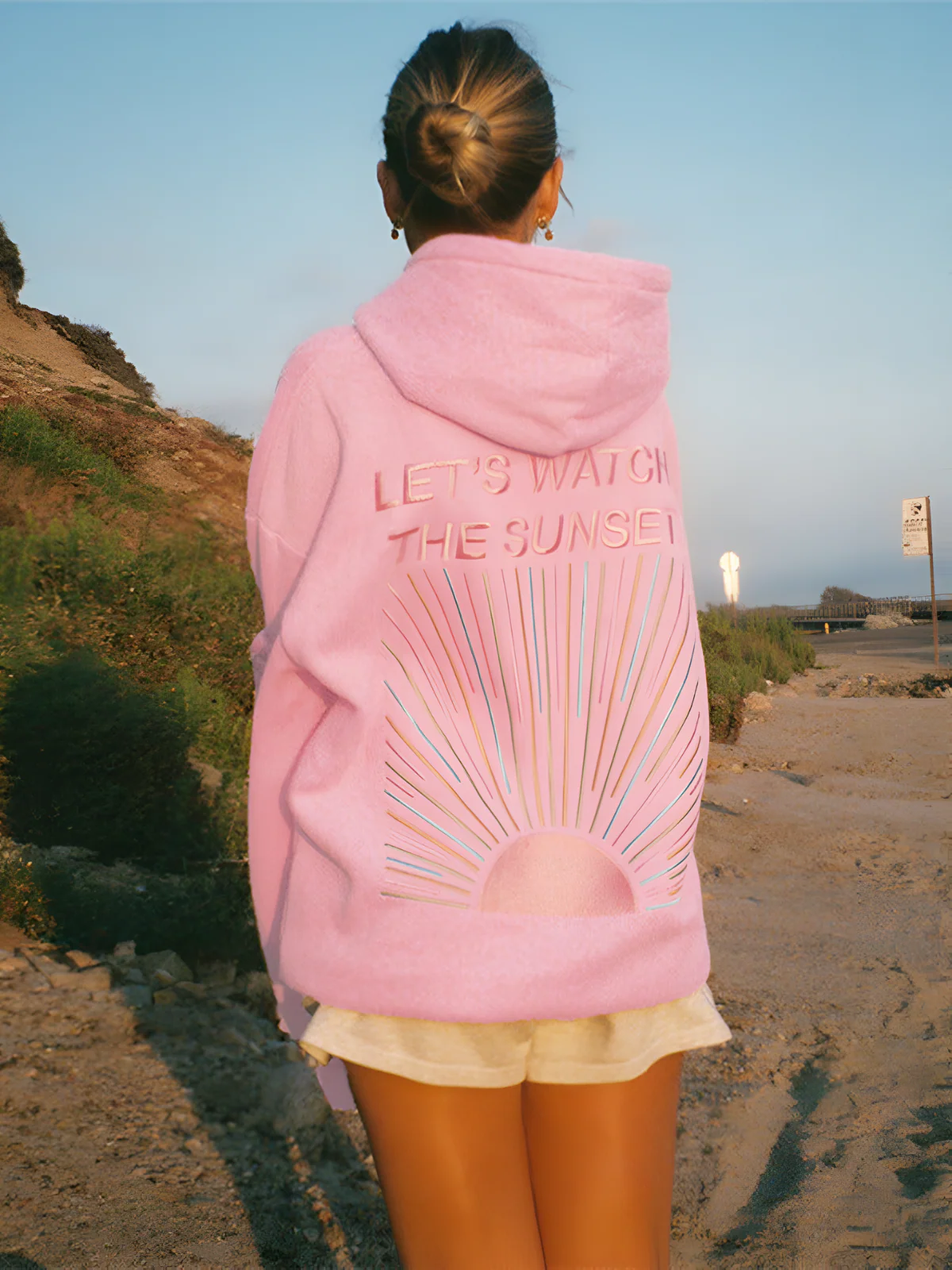 Sweat à Capuche Oversize Femme Style Décontracté Message 'Let's Watch the Sunset' Idéal pour Plage et Loisirs - Image 5