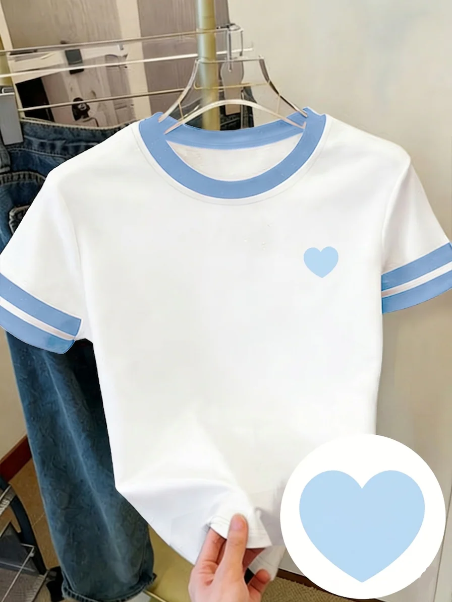 T-shirt décontracté pour femme avec cœur imprimé style sport chic - Image 12