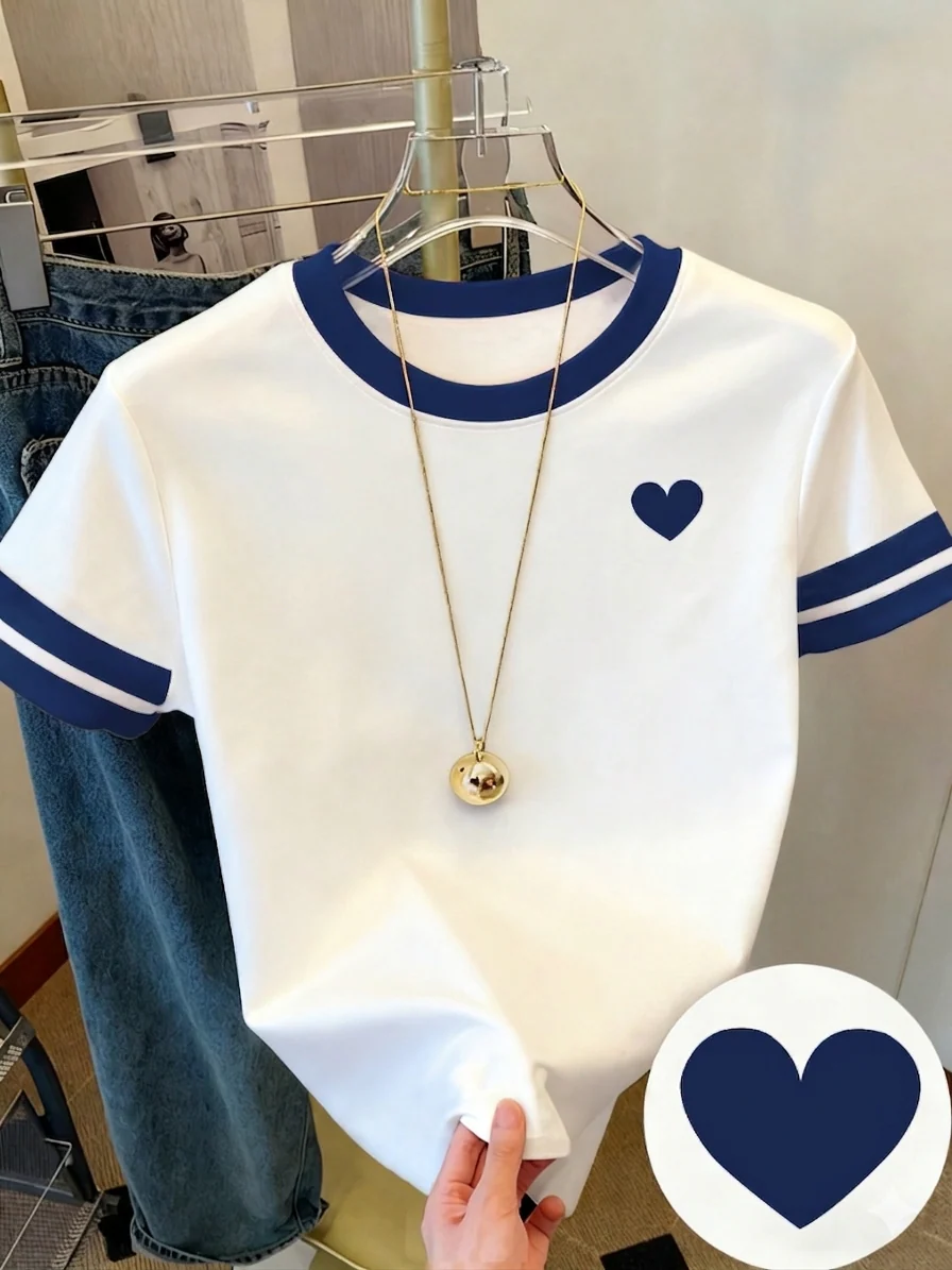T-shirt décontracté pour femme avec cœur imprimé style sport chic - Image 8