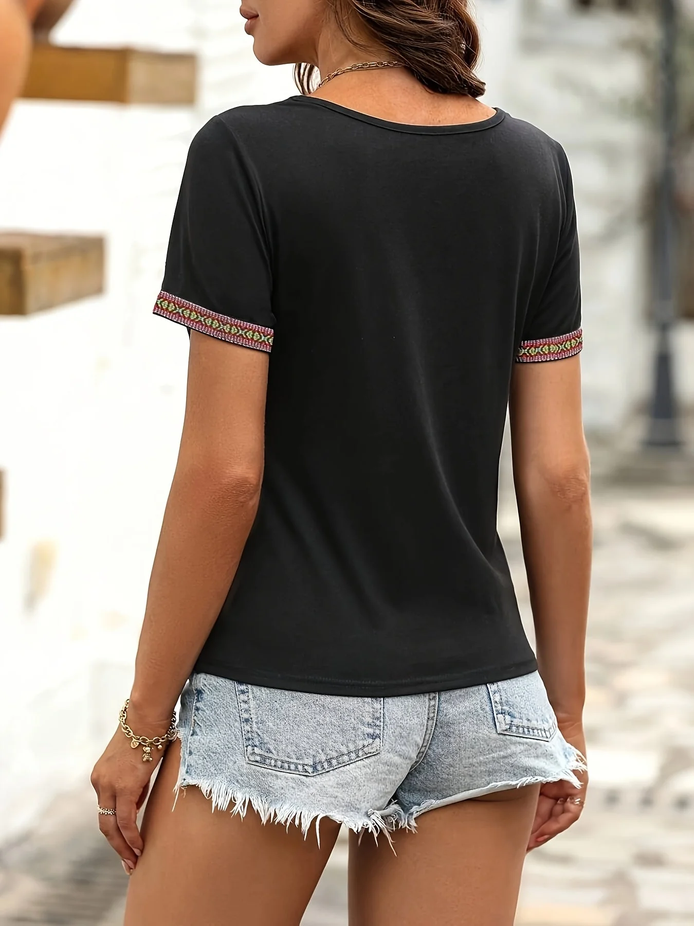 T-shirt décontracté femme col en V style bohème pour printemps et été - Image 6