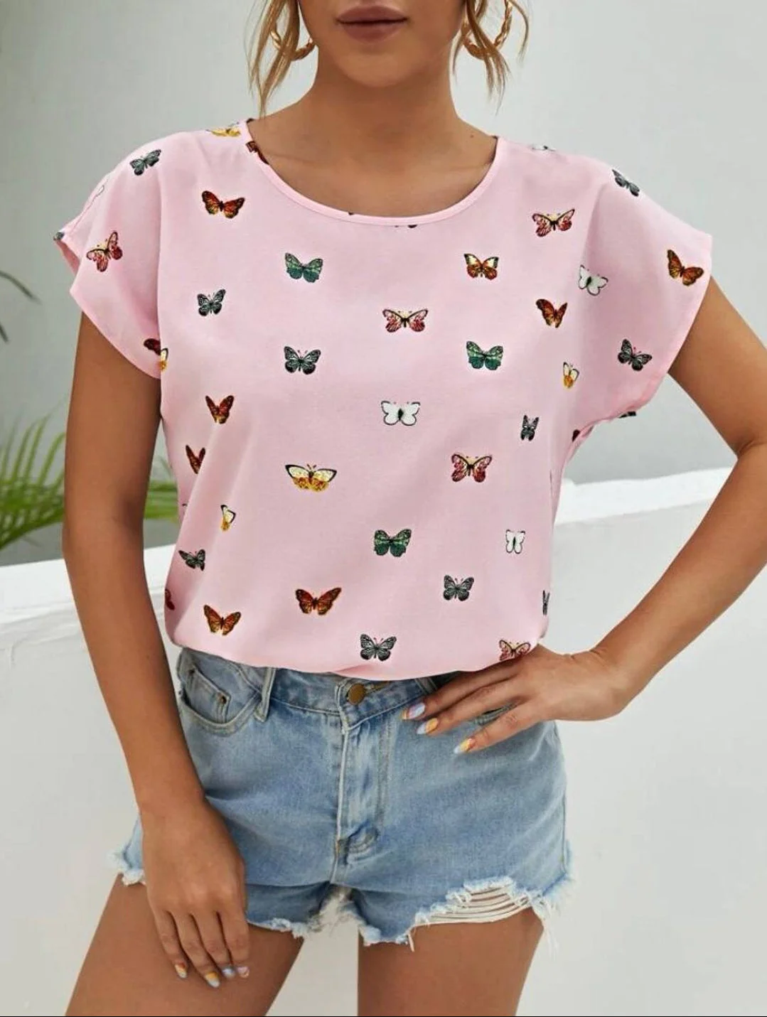 T-shirt décontracté papillons pour femme – style estival tendance - Image 5