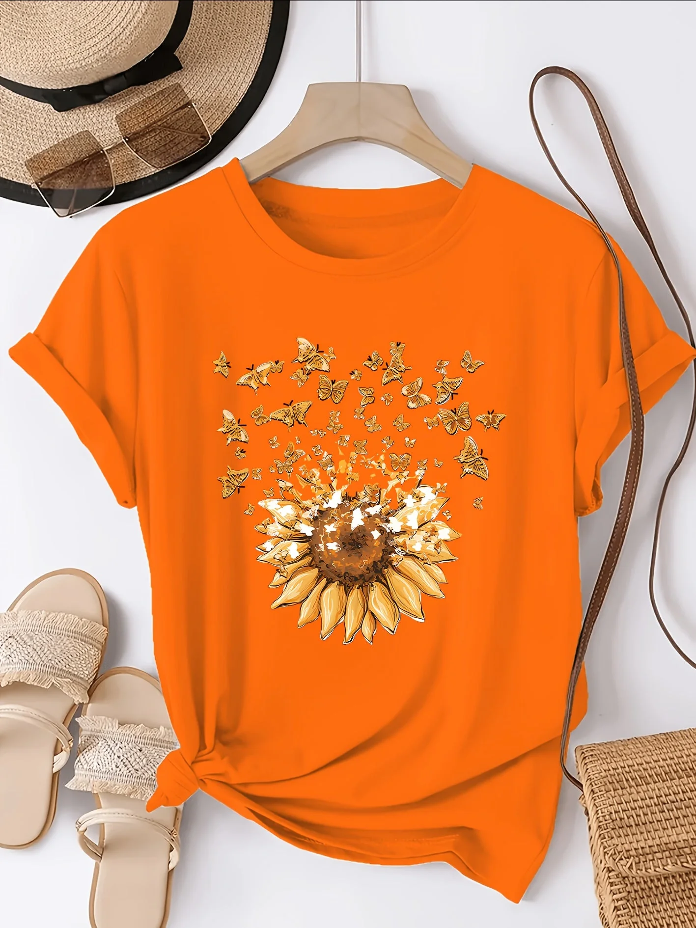 T-shirt femme style casual motif tournesol et papillons, imprimé tendance pour le printemps-été - Image 6